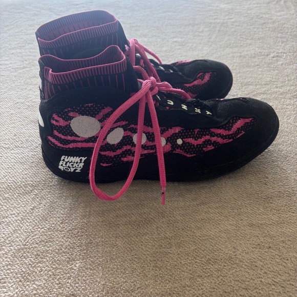 Funky Flickr Boyz Wrestling Shoes Mens Black Pink Tiger Stripe High Top Sneakers main image 4